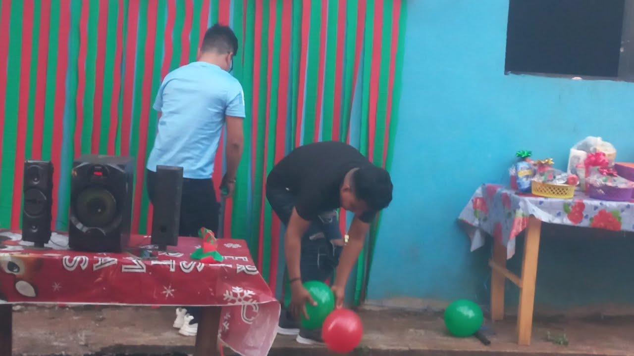 Cuanto le cobra andres y rigo por la decoración 