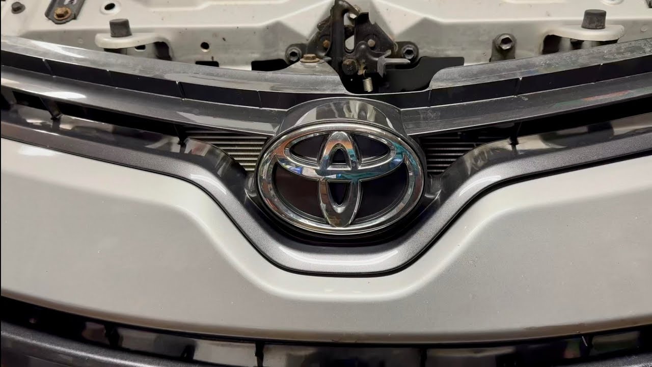 Промывка тормозной жидкости Toyota Corolla