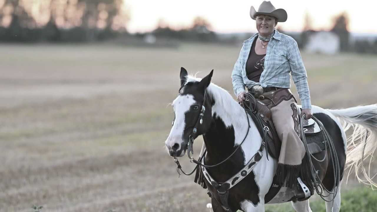 Sea The Cowgirls Dream - American Paint Horse