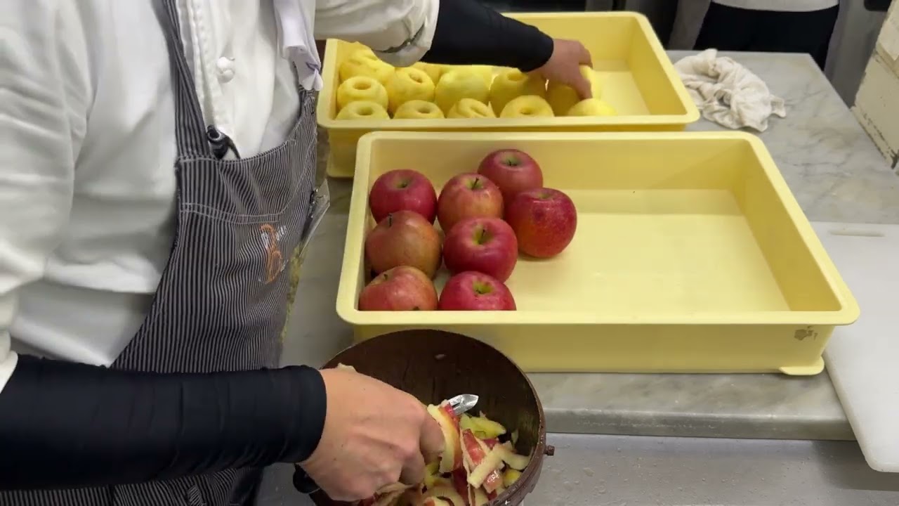 【一口は一瞬】アップルパイ制作風景