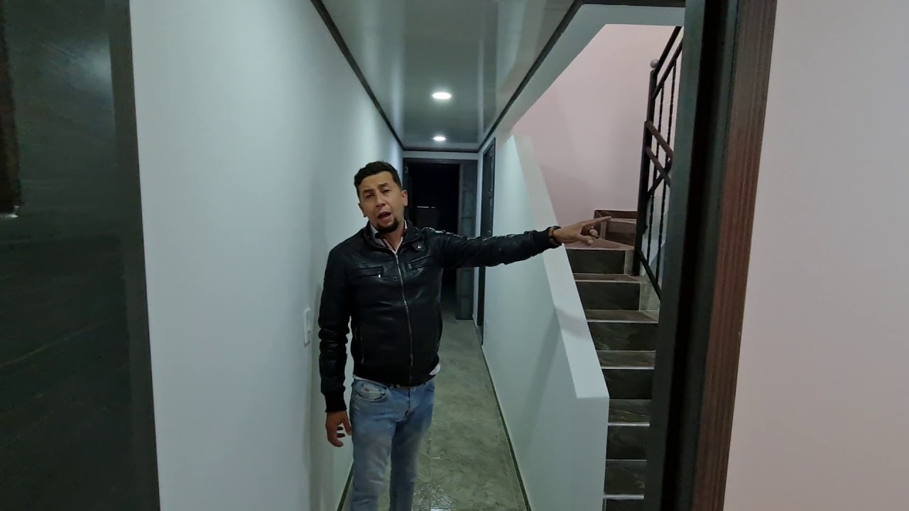 Casa rentable 3x12 con 2 apartaestudios y un duplex