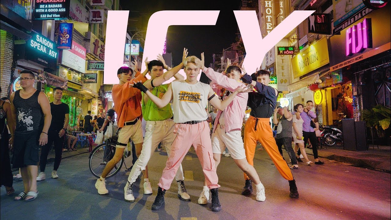 [KPOP IN PUBLIC]  ITZY (있지) - ICY (아이씨) | Dance cover by CiME from Vietnam