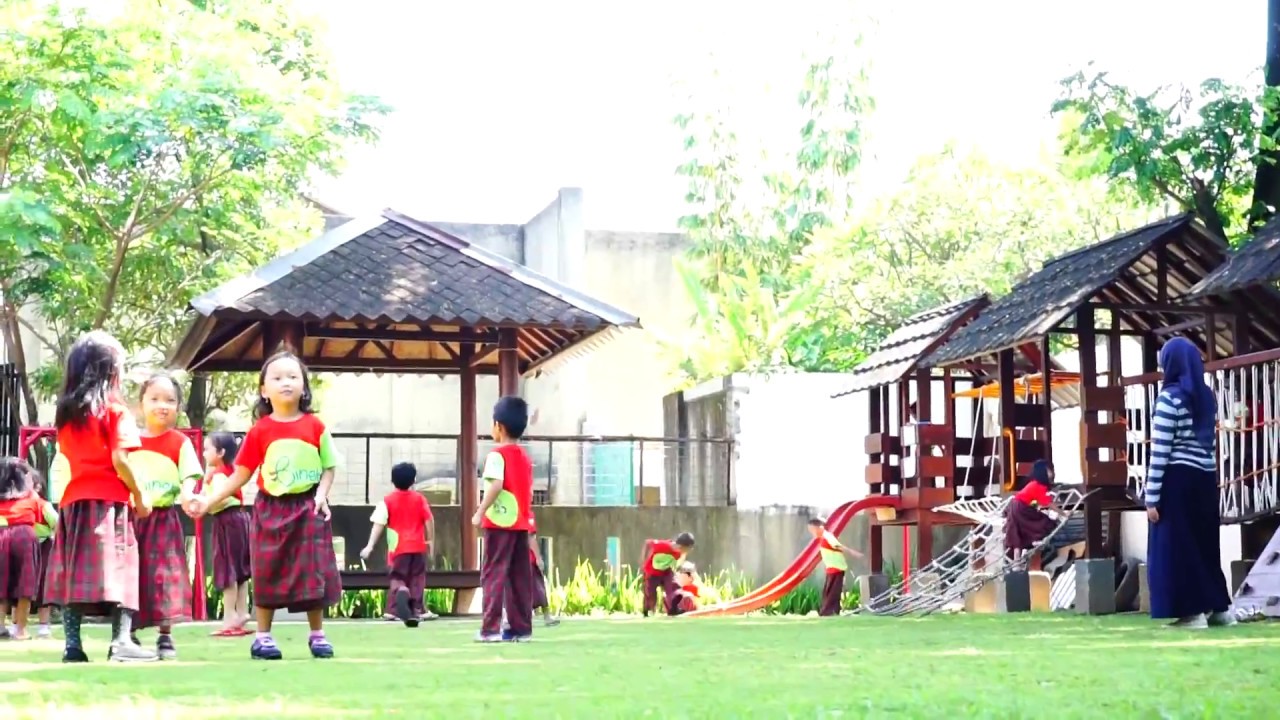 Schools Profile Sekolah Binekas Bandung