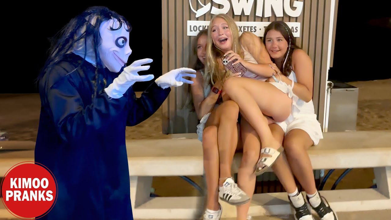 Top Funniest Reactions of Momo Prank. SCARE CAM Pranks/Funny Videos/Halloween Prank/Bushman Prank
