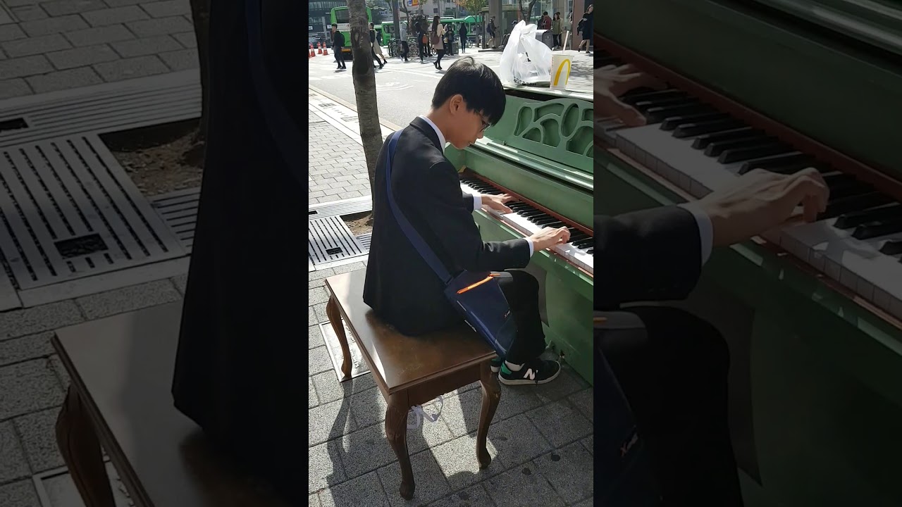 흔한 중2의 신촌 라캄파넬라