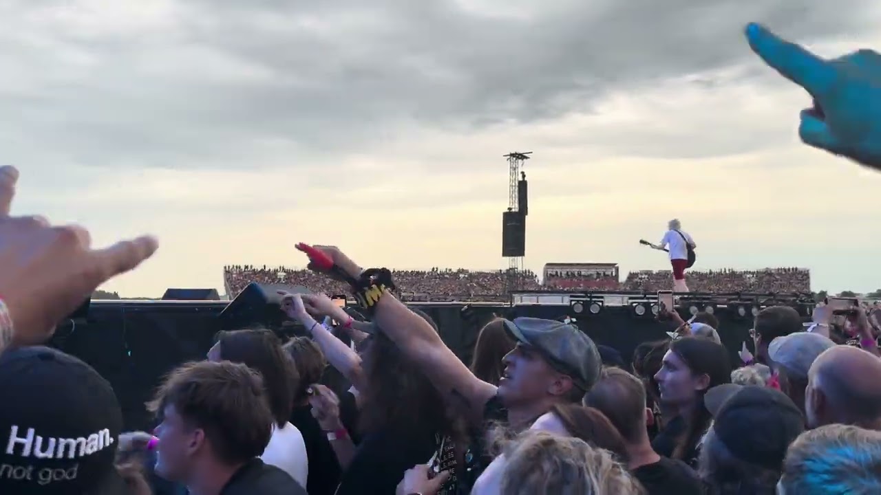 Shoot to Thrill ACDC Prague 26June 2025