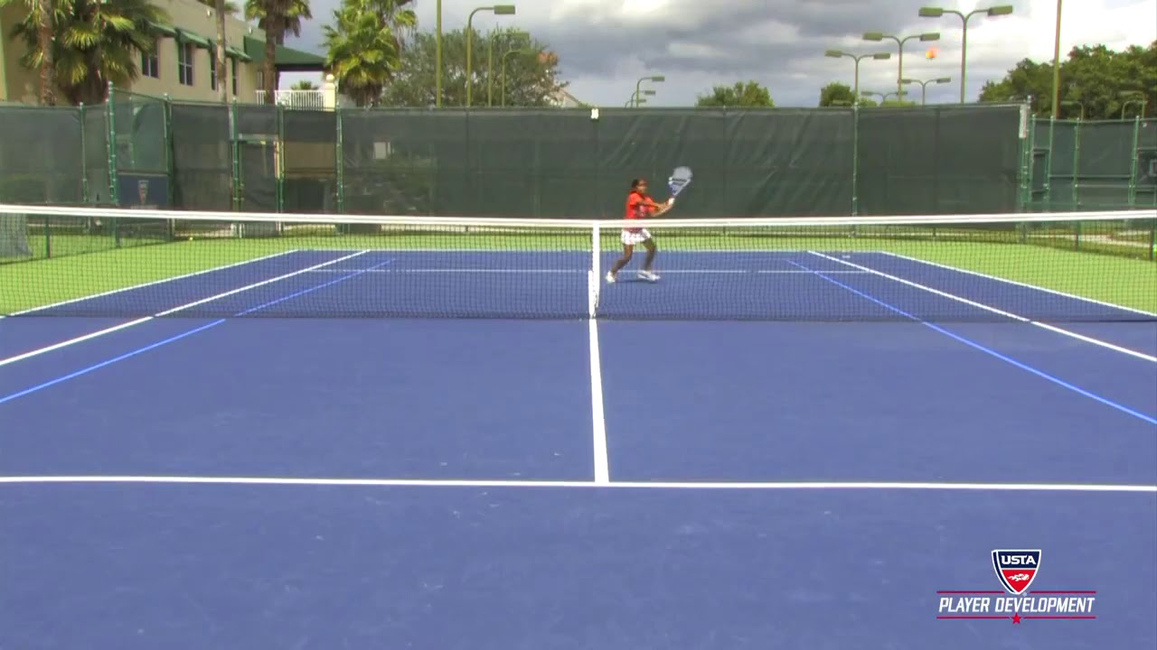 16.  Oranžinio korto kamuolys.  Pažengusių sportininkų žaidimas.