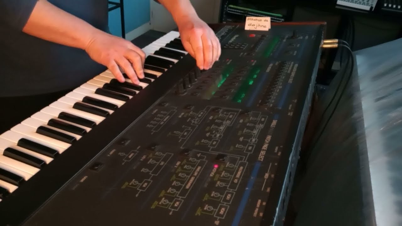 Oberheim Matrix 12 TEST