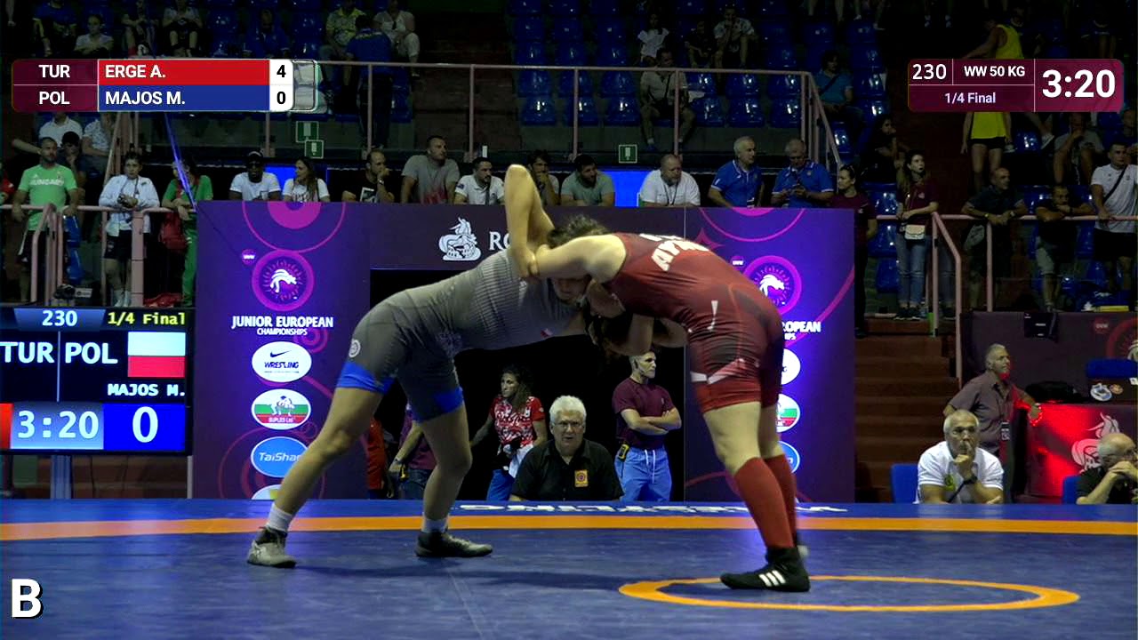 1/4 WW - 50 kg: A. ERGE (TUR) v. M. MAJOS (POL)