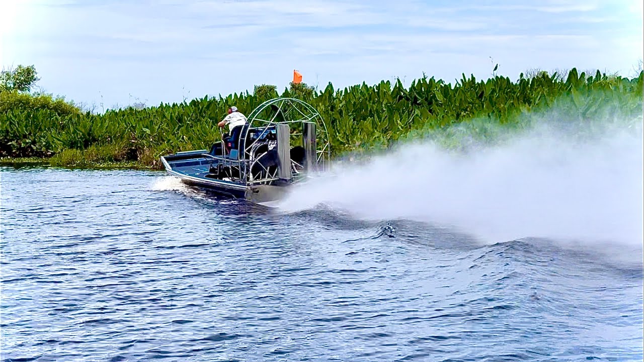 AIRBOAT RODEO SOME SUPER FAST AND WELL BUILT BOATS