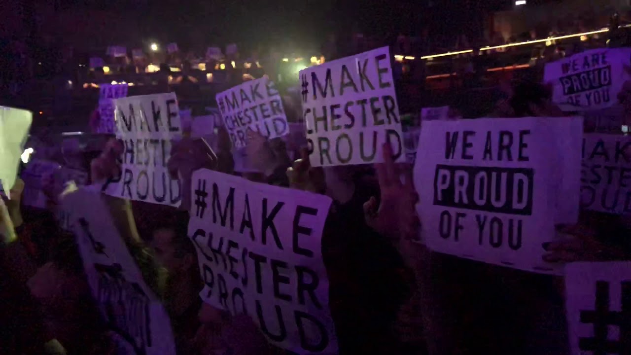 Mike Shinoda gets emotional on stage, talking to fans