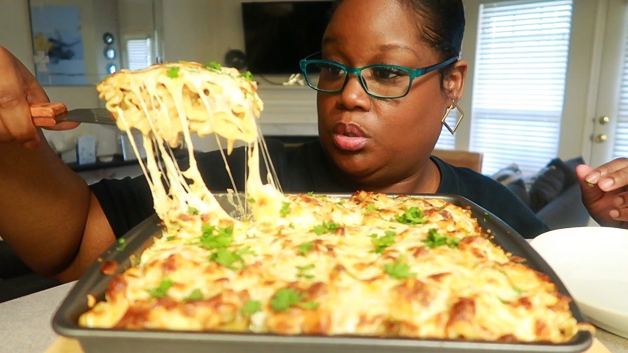 CAJUN ALFREDO LASAGNA ROLLS COOKING AND EATING