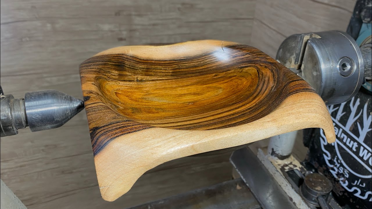 Stunning Grain! Turning a Beautiful Square Wooden Bowl