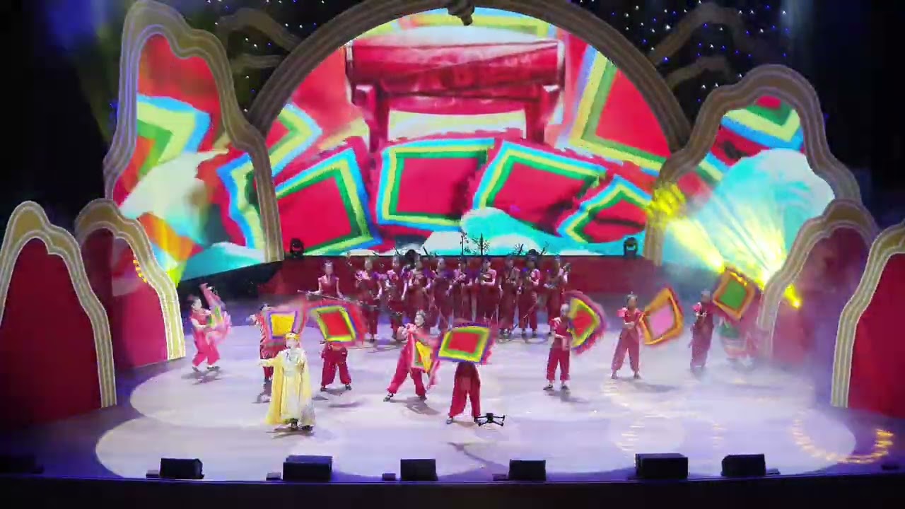 Mashup Đất Việt tiếng vọng ngàn đơi-Hào khí VN - Đức Hải & CLB STT