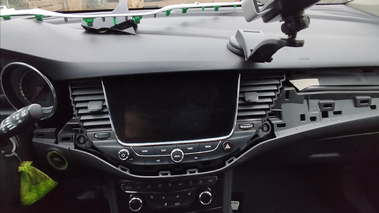 Opel / Vauxhall ASTRA K nu merge ecranul radio, inlocuire / radio display not working- replacement