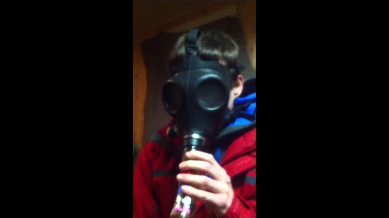 2 gram bowl in the gas mask one toke!