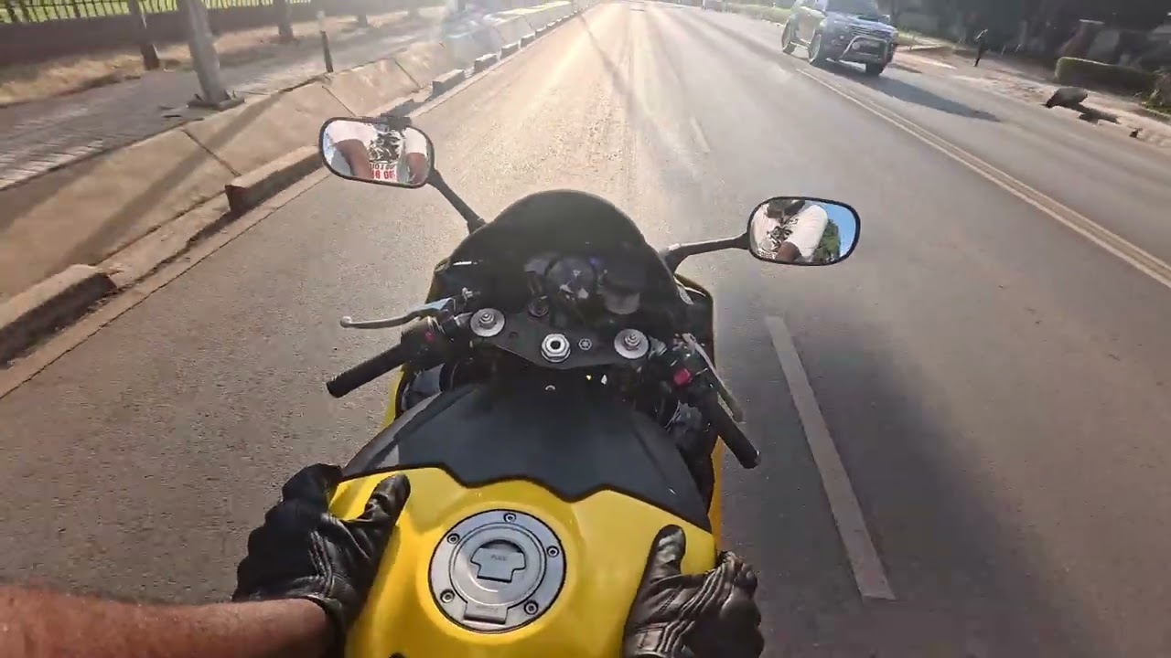 Clutchless Shifting on the Yamaha R1. Riding from Twin Palm to Long Acres