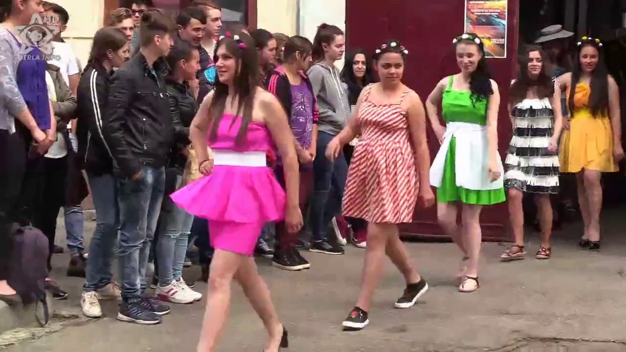 Liceul Tehnologic Gherla oferta gimnaziu si moda materiale refolosibile (Cluj)
