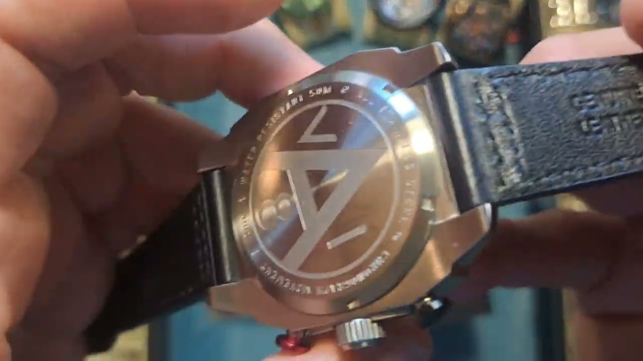 INSANE PRICE! PILOT Designed AVIATOR GMT WATCH Reviewed AVI-8 Pilots Airplane Watches Unboxed Review