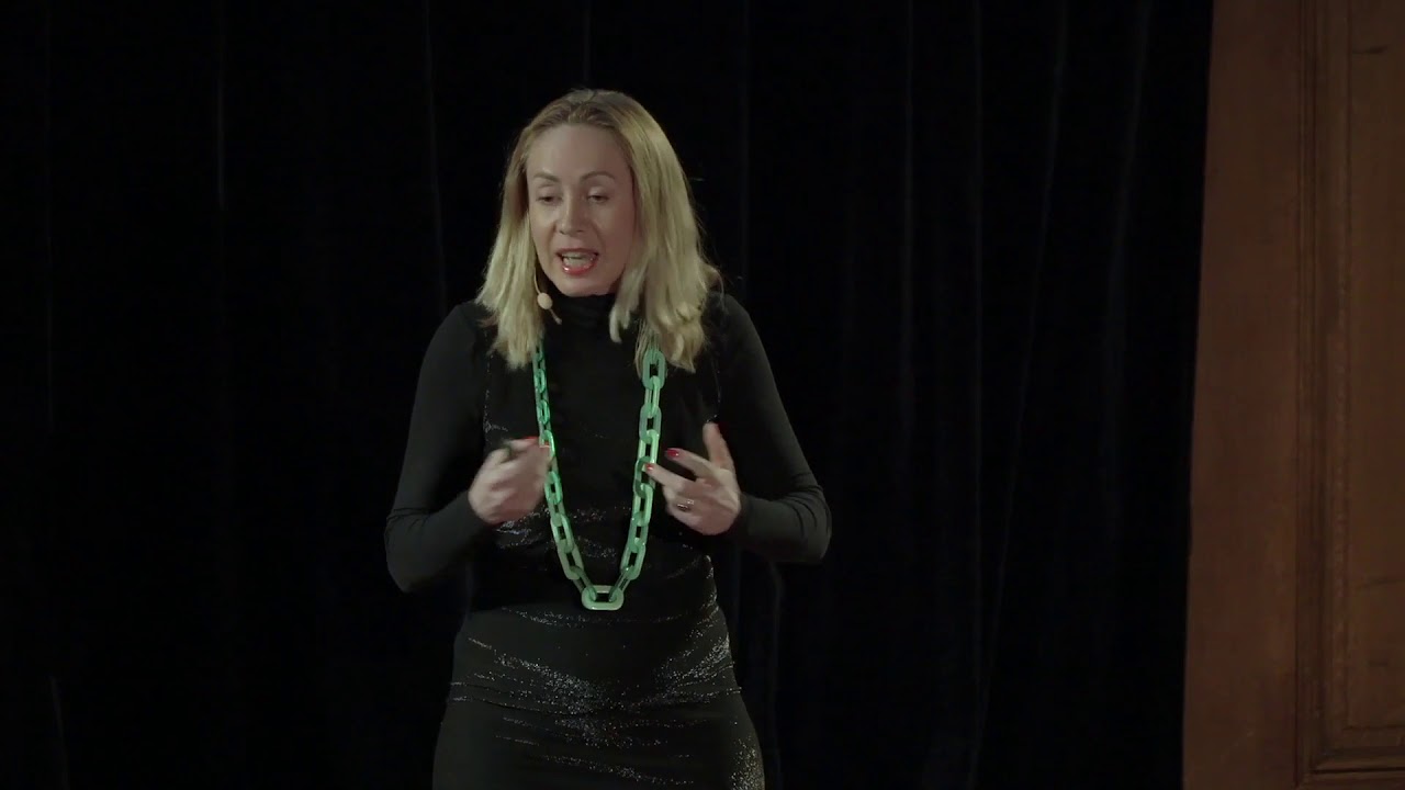 L'entrepreneuriat social est un rêve réaliste | Stéphanie Goujon | TEDxPanthéonSorbonne