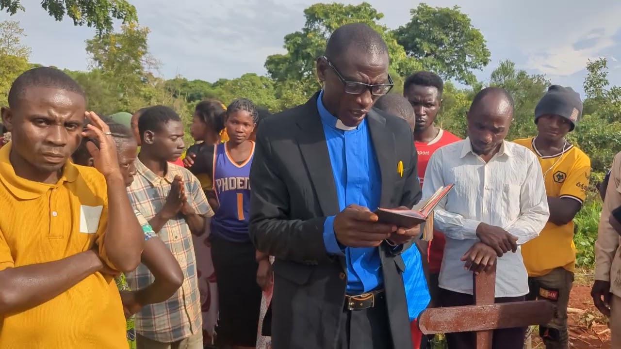 Ibada la Mazishi ya mama MAWAZO TAMBATAMBA MALALONI 