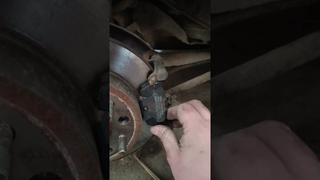 Changer les plaquettes de frein arrière tuscany coupé v6