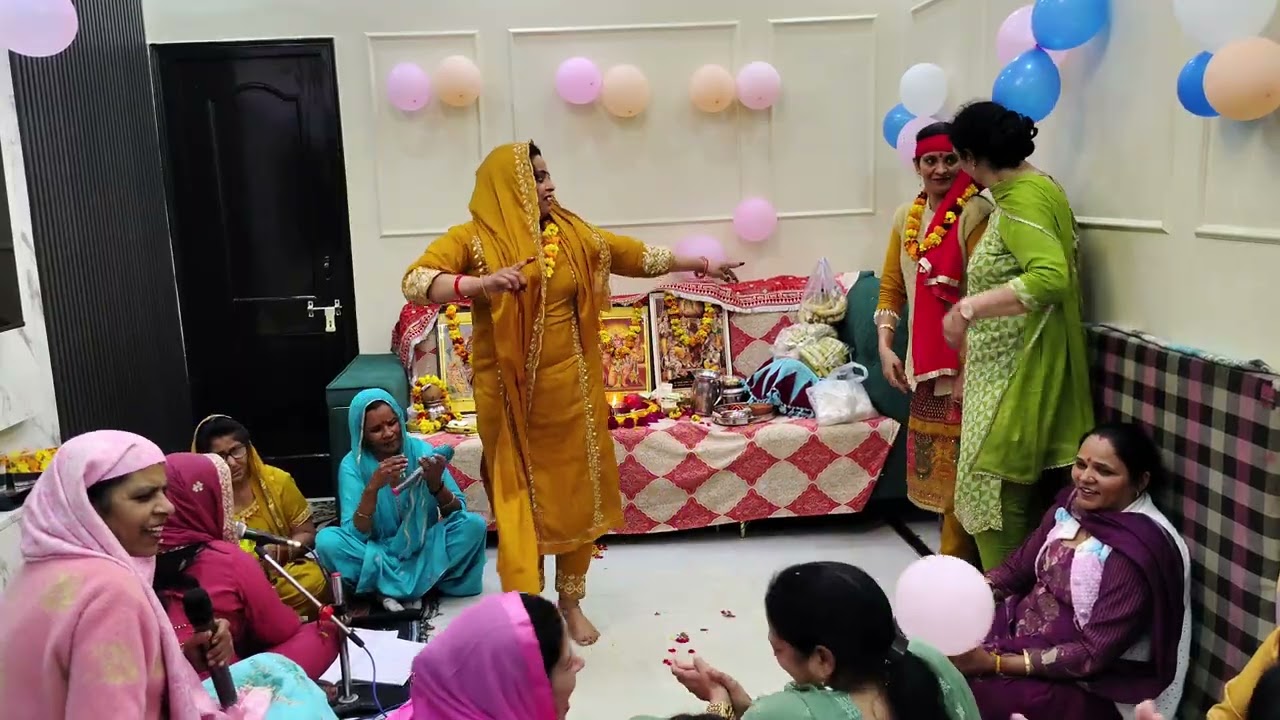 रोहिणी में कान्हा जी के भजन पर बहुत सुंदरपेशकश जय श्री राधे
