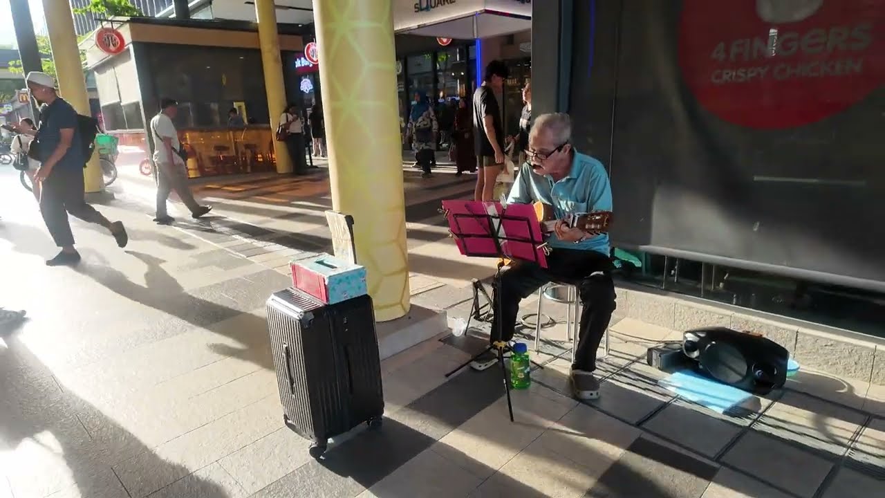 «Завтра будет лучше» #payalebar #singaporelive, #busking, #music