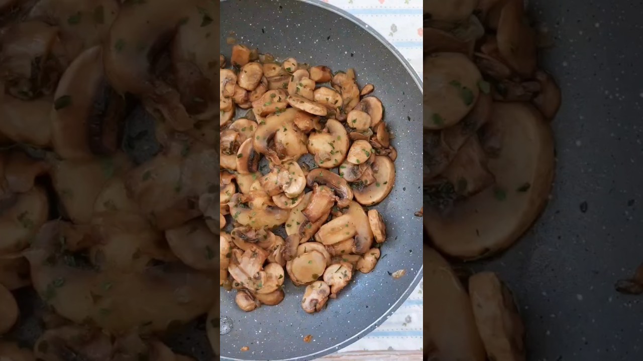 Funghi Champignon Trifolati #contornofacile #food #giallozafferano #lericettedibea #recipe #ricetta