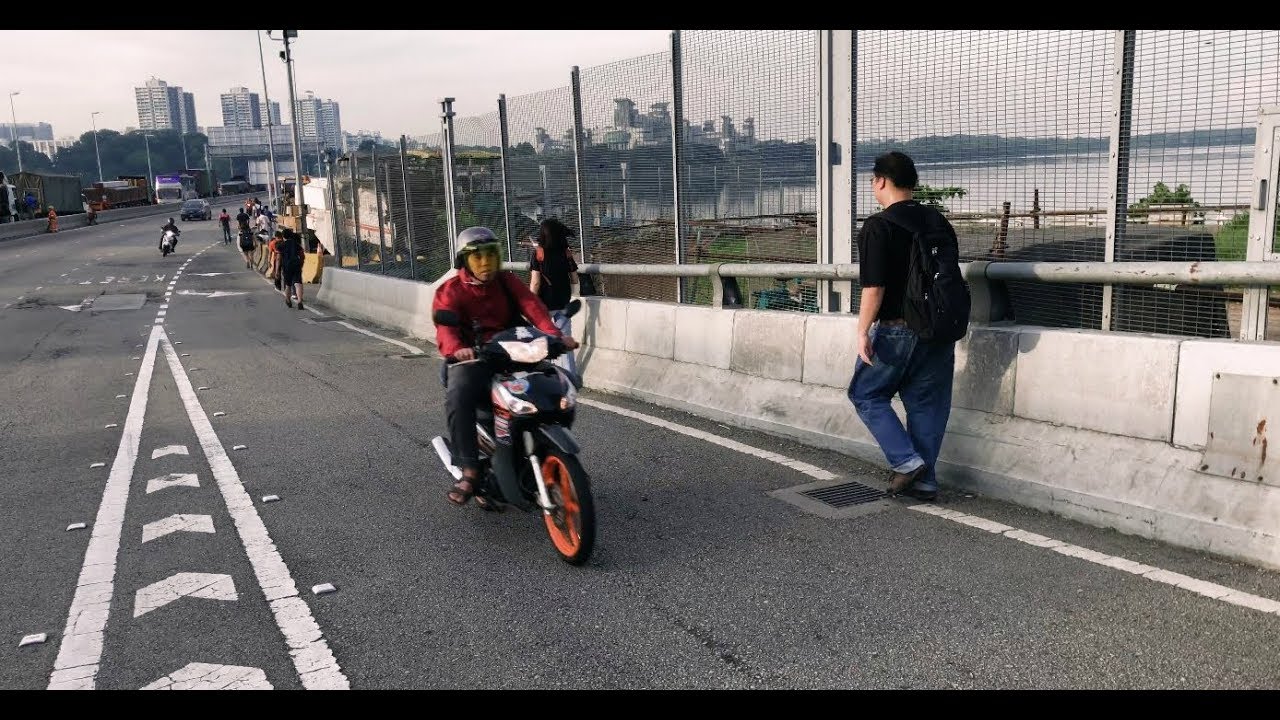 Clearing the Causeway: Crossing the Johor-Singapore Causeway on foot