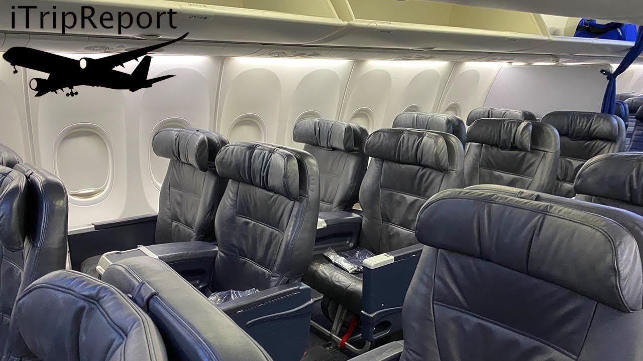 United 737-900ER First Class Review