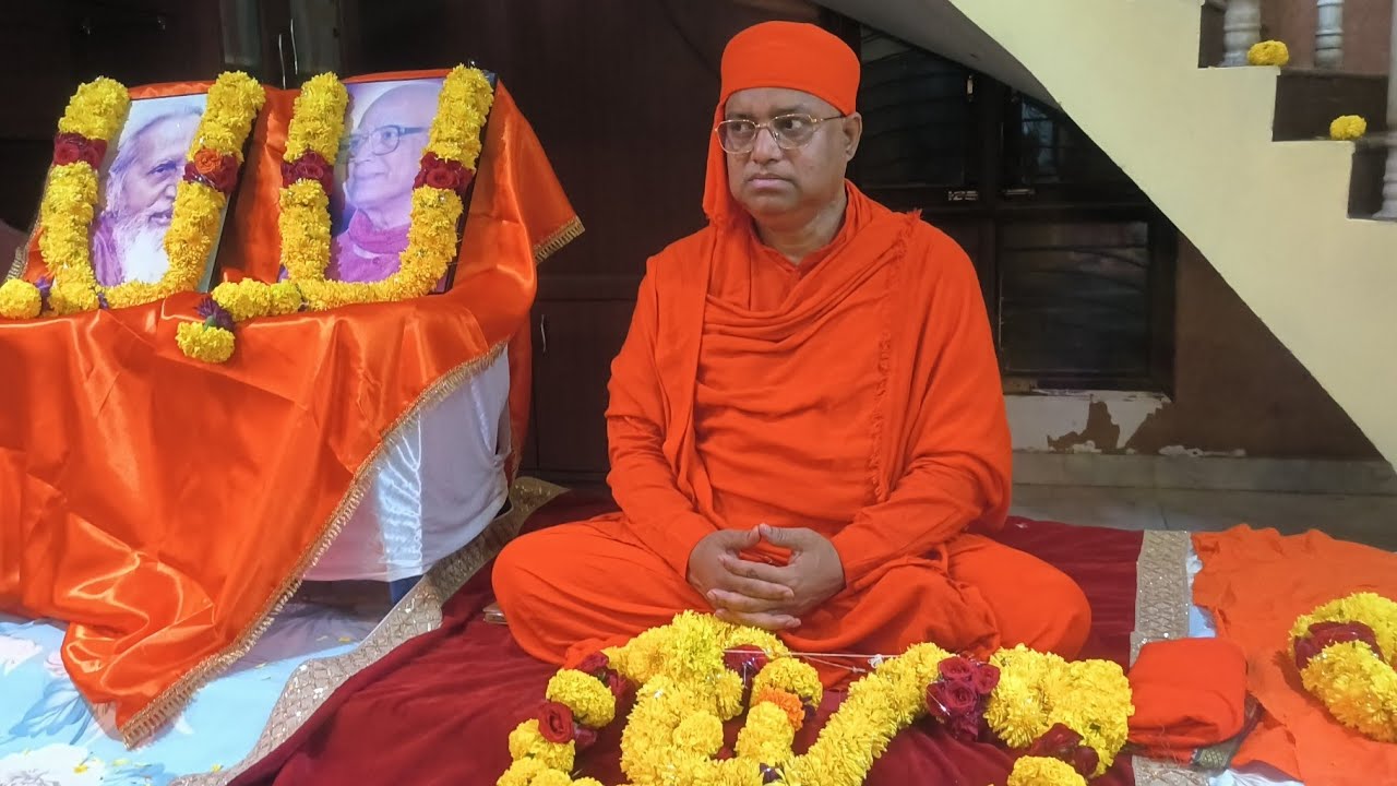 डॉ०सुरेशचन्द्र पाण्डेय का गृह प्रवेश में सत्संग विशाखापत्तनम आन्ध्रप्रदेश।