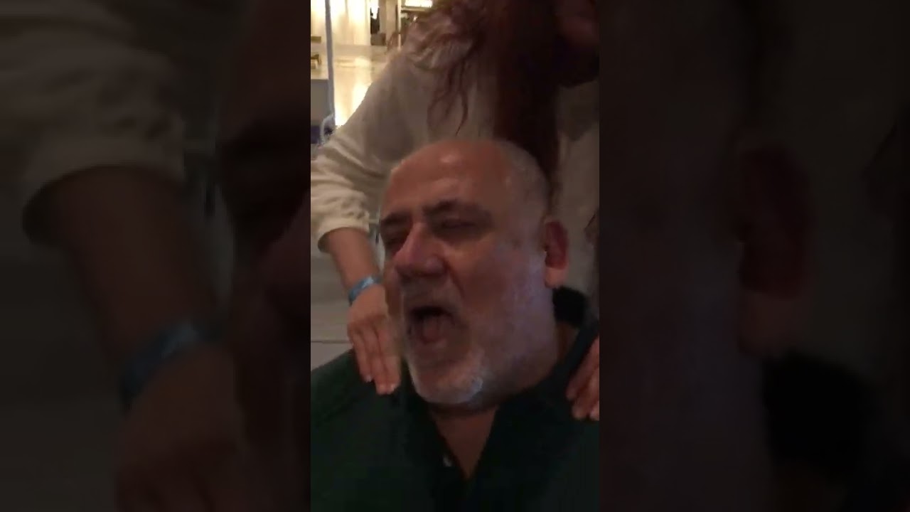Gino bear massage.Il massaggio di Gino bear. Bear massage. Daddy bear massage.