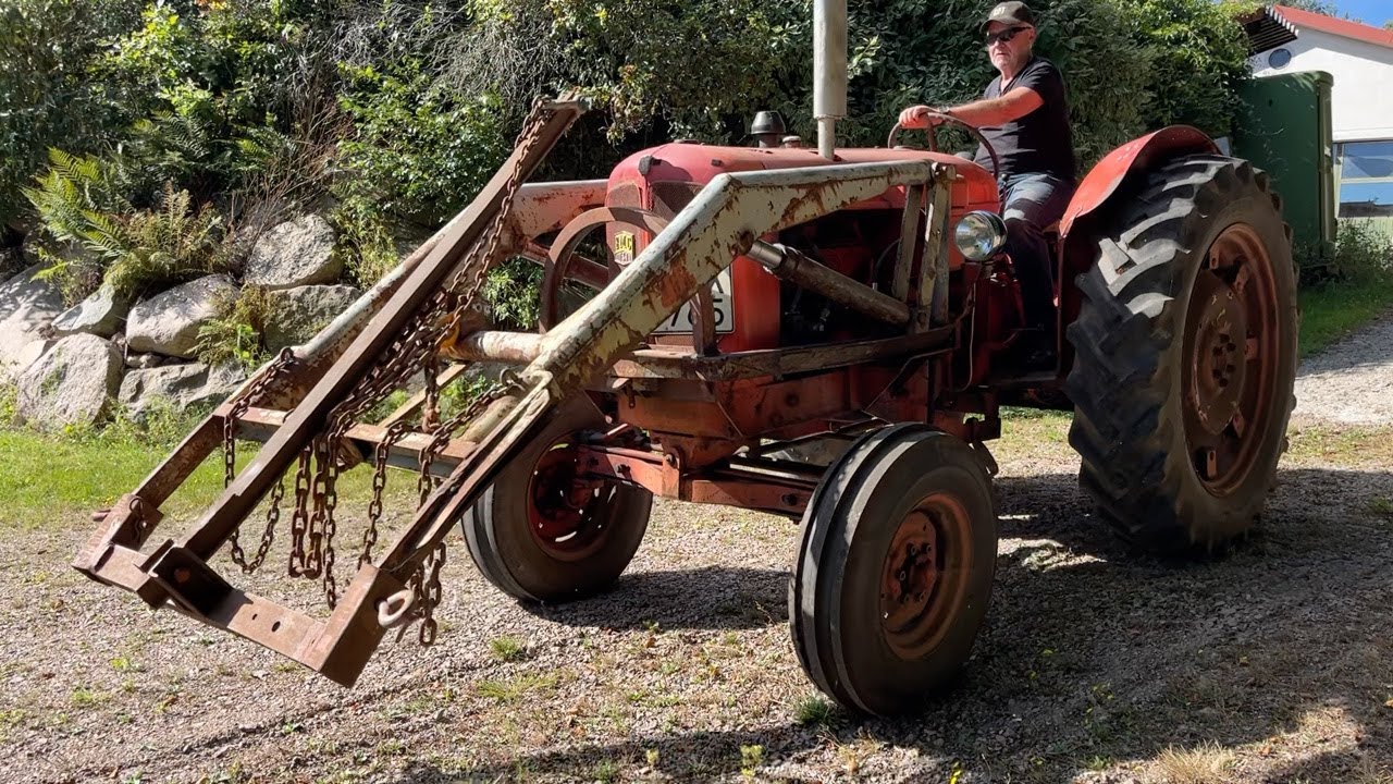 Köp Veterantraktor Nuffield 10/60 med frontlastare och bakvikt på Klaravik