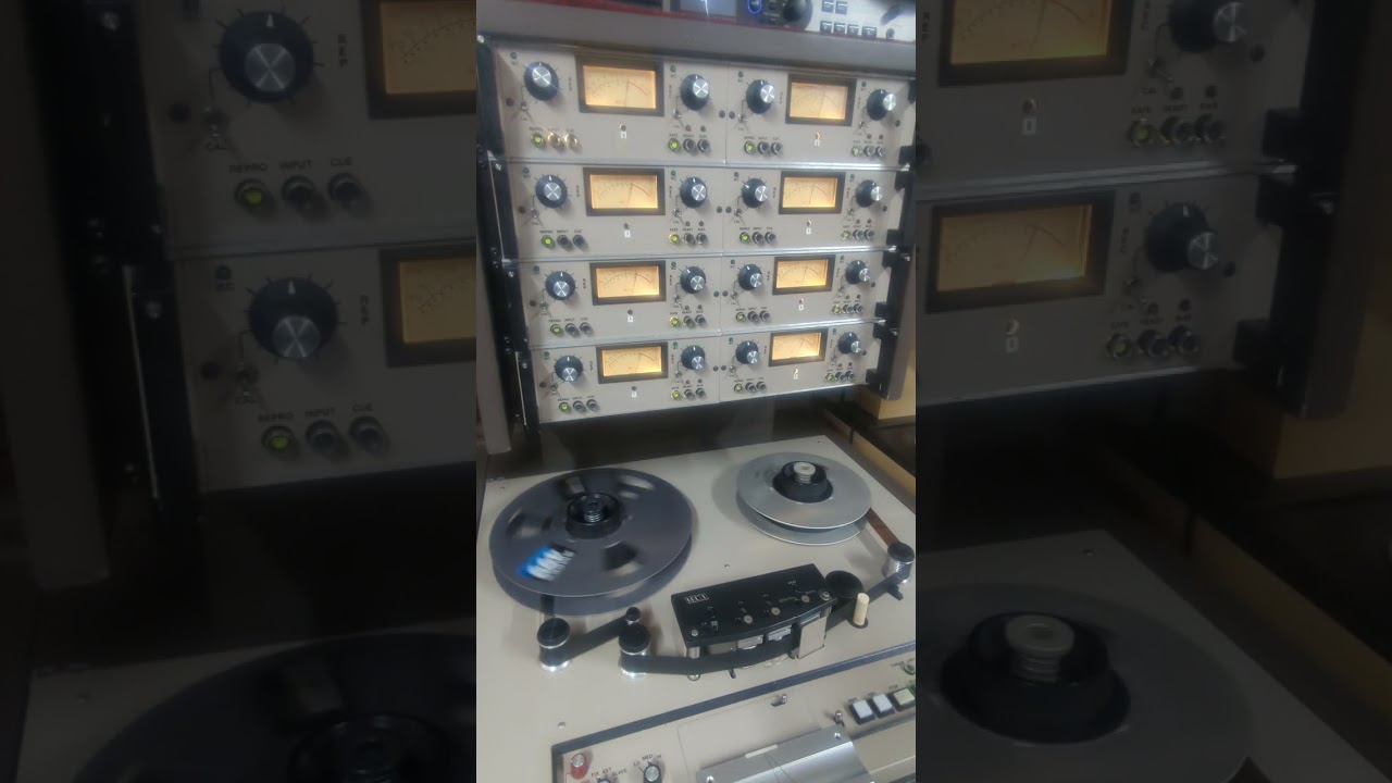 JH110C-8 analog tape machine.  Frequency response #analog