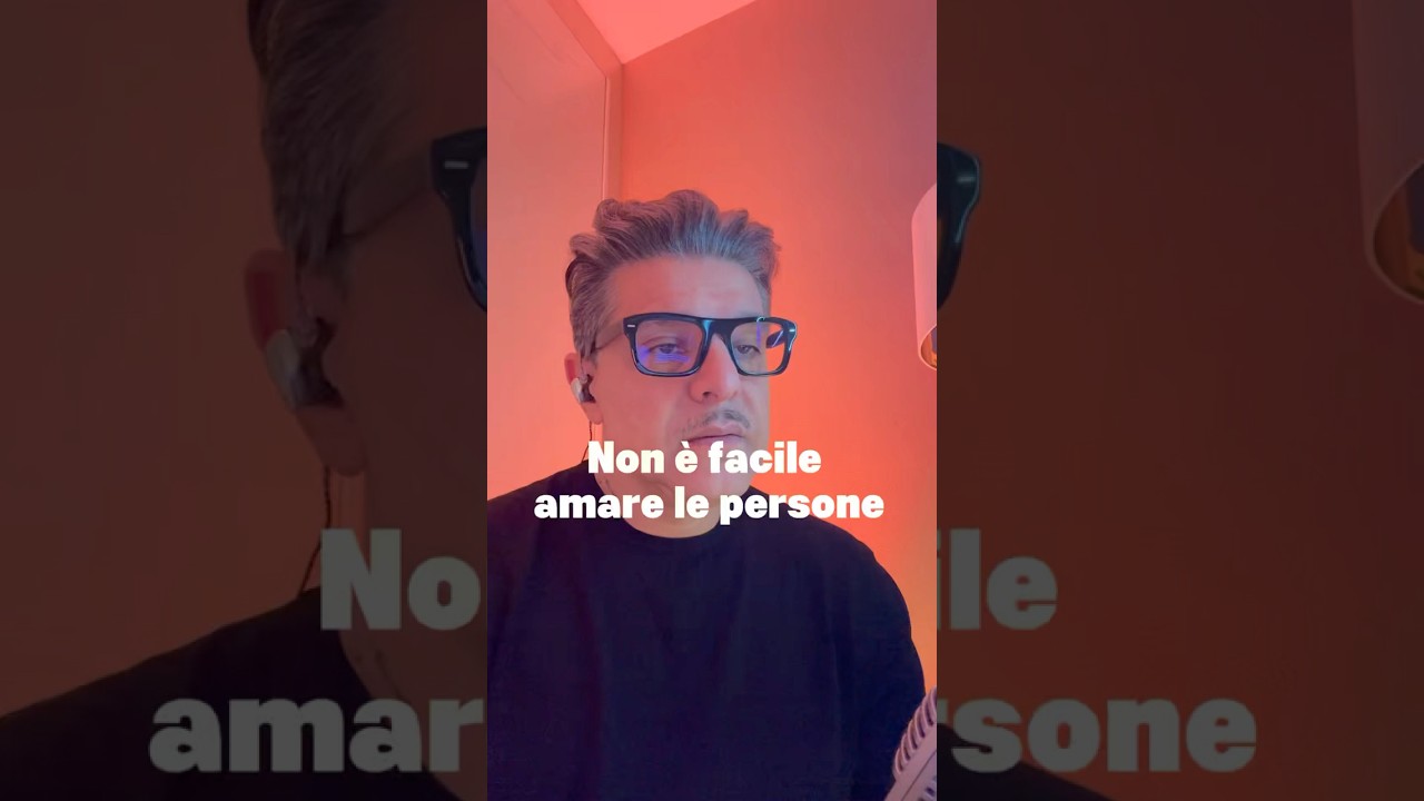 Non &egrave; facile amare le persone.. #motivazione #poesiasullavita #voceartistica #artista
