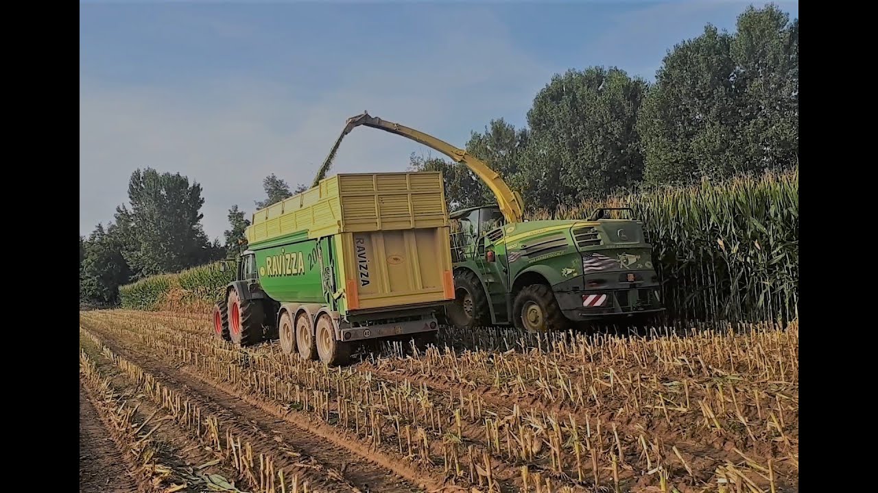 JOHN DEERE 8800i   New Holland T7050   Silage 2018