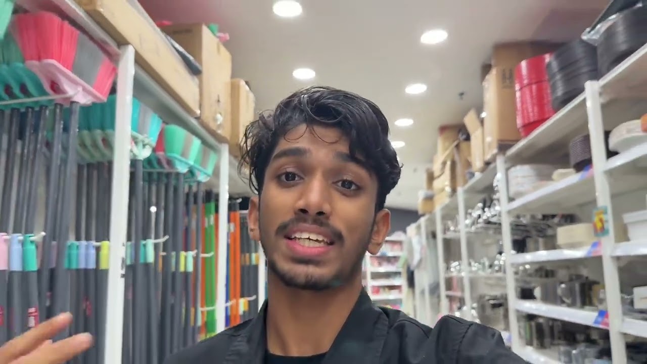 মালয়েশিয়া তে মাত্র ২.৬০ টাকায় সবকিছু ? 😱