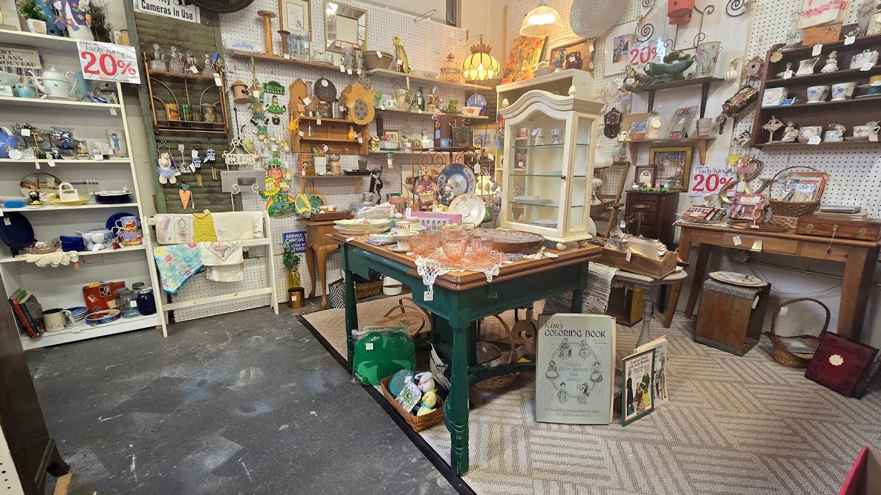 Jazzy Junque Booth 2 Tour & Shop Grey Barn Andover NJ|Antiquing & Thrifting Vintage|Yes We Ship 