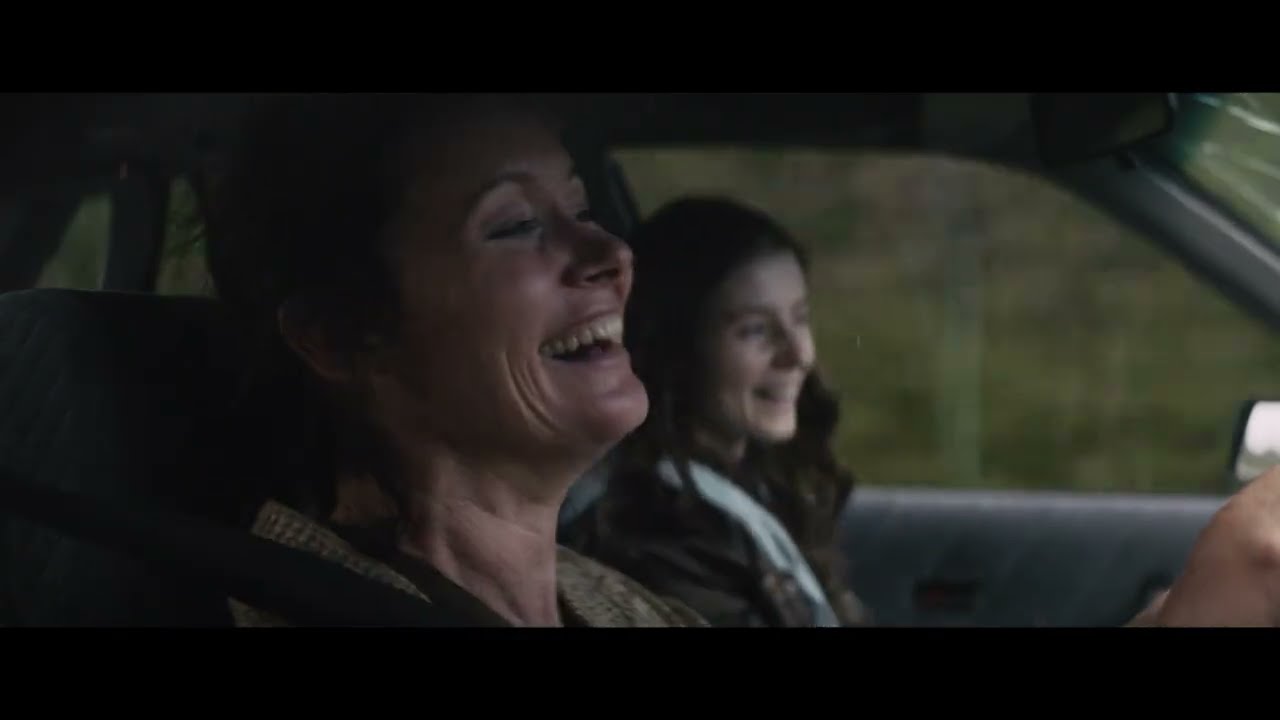 映画「ドライビング・バニー」予告編（出演：エシー・デイヴィス、トーマシン・マッケンジー ）
