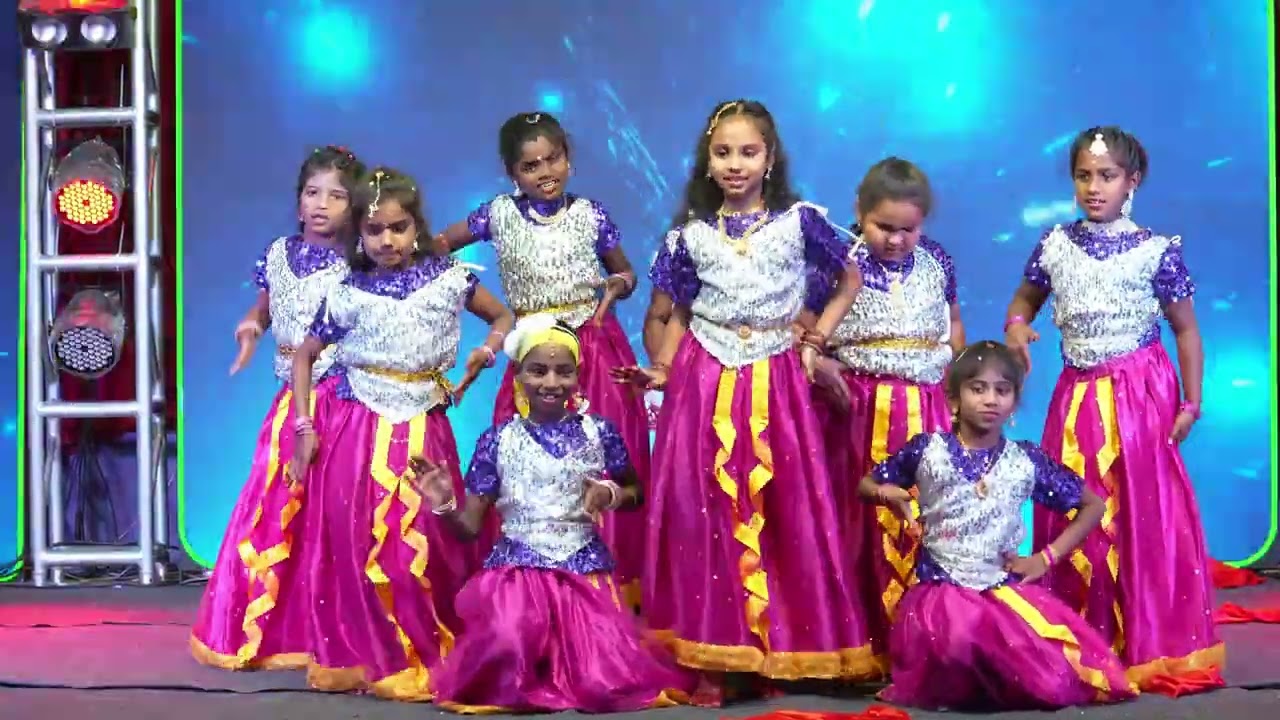 MADHURAIKU POGATHADI #vijay  HITS  #fourth_grade   #annualday   #vivekananda  VIDYALAYA