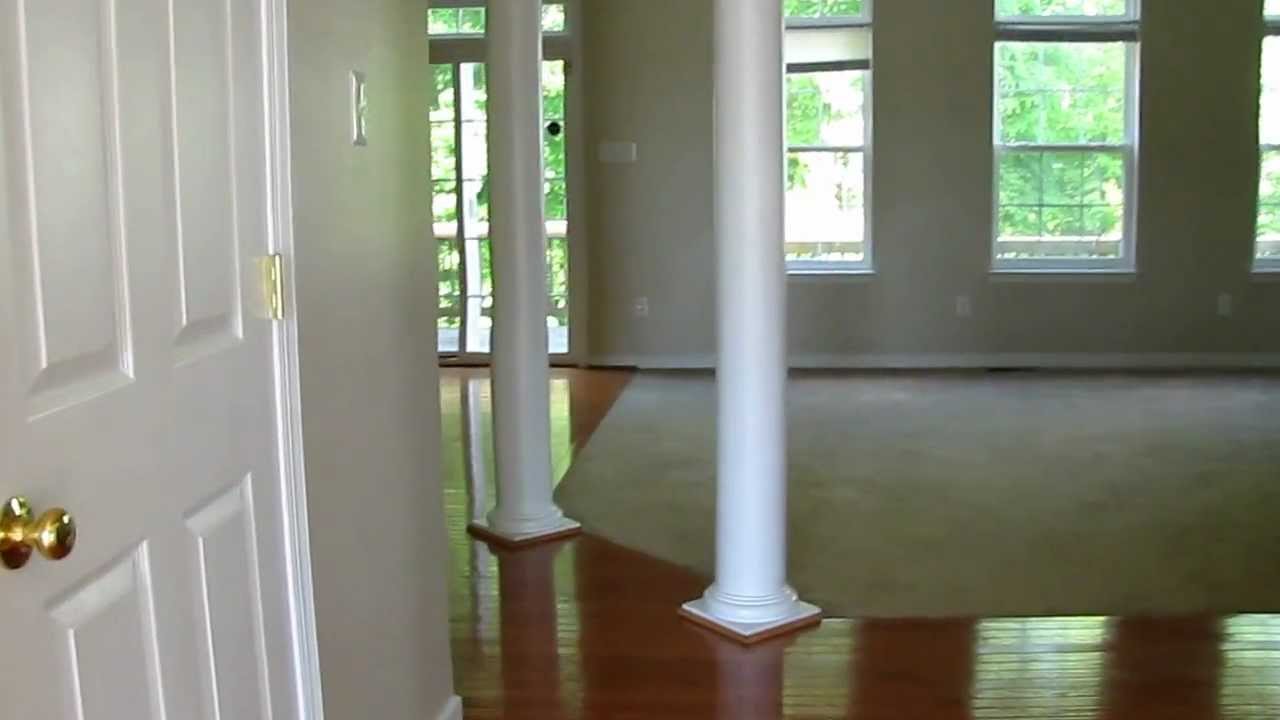 Best Henrico Value on the Market!  Immaculate Condition Govt. Mini-mansion ! ! !