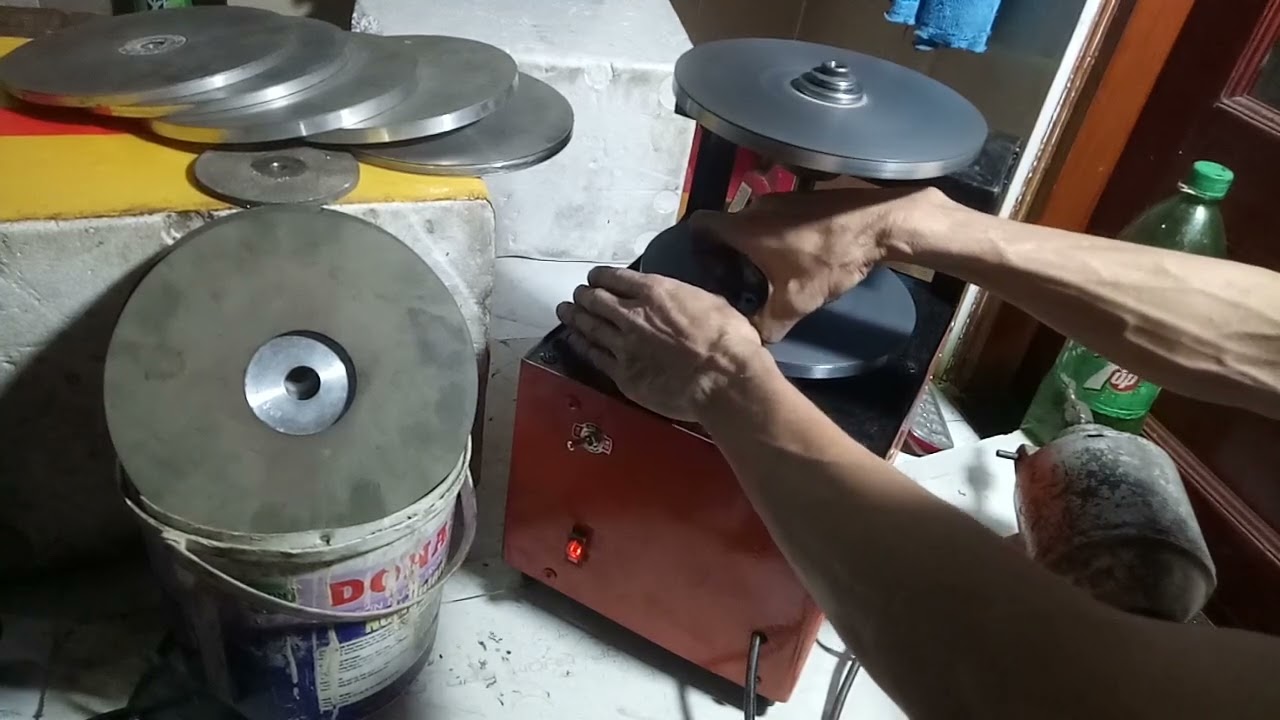@ 30 mài lưỡi tông đơ trên máy mài hai đã giá rẻ zalo 036507046.