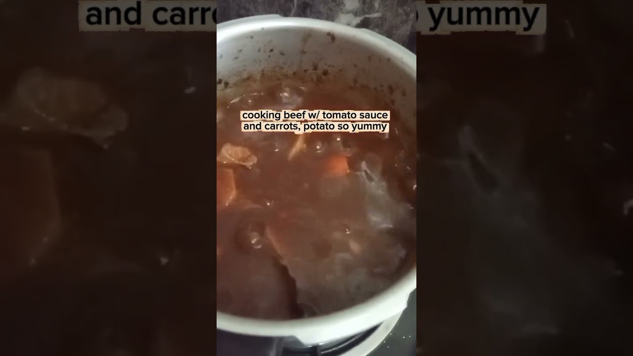 cooked beef w/ tomato sauce