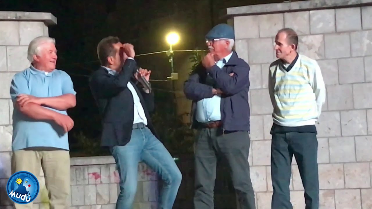Mudù - Uccio e il pubblico di Bagnoli Irpino
