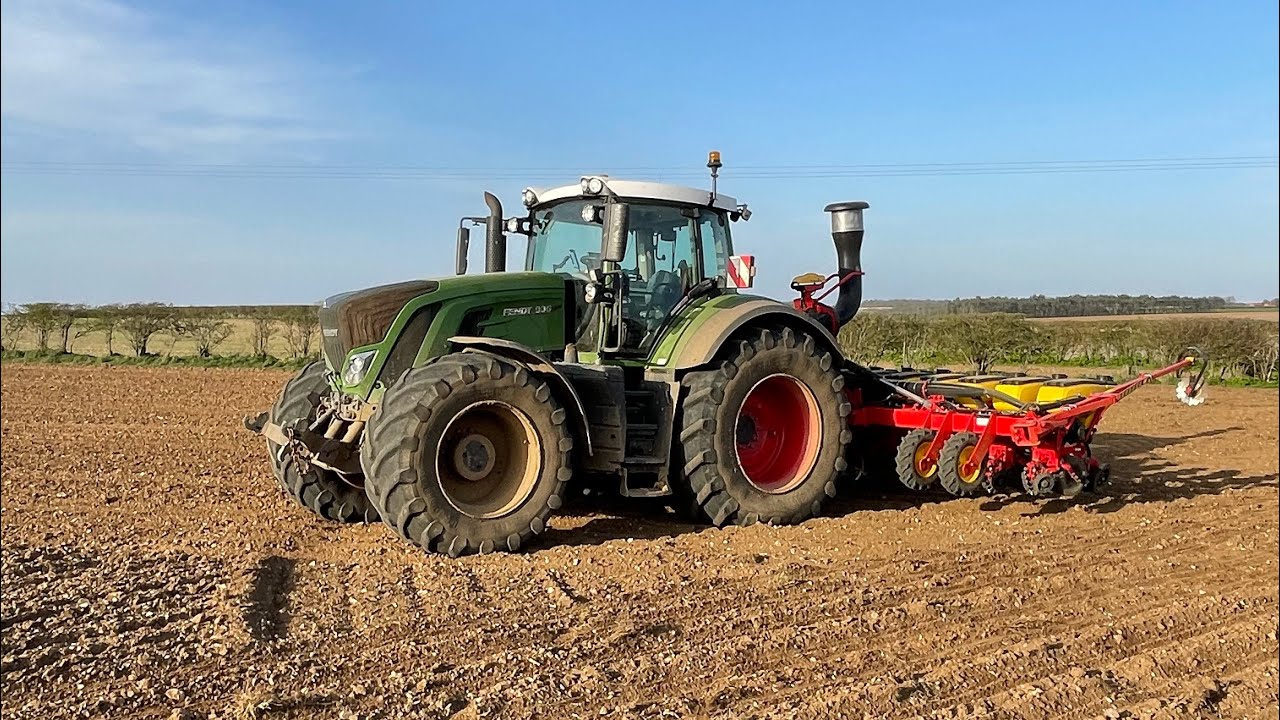 Drilling Sugar Beet! 936 & Väderstad Tempo