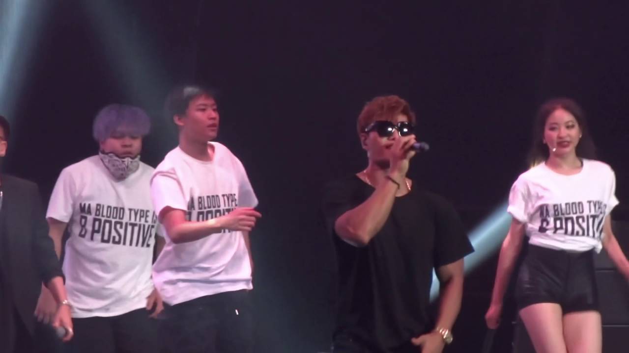 GFriend - Black Cat + Turbo - Again - KCON LA 2016 Day 1 (fancam)