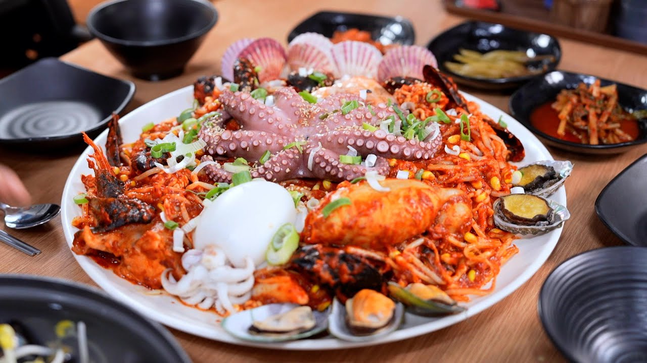 Бесплатное рагу из морепродуктов?! Останутся ли что-нибудь? 🤯 Лучший ресторан с рагу из морепроду...