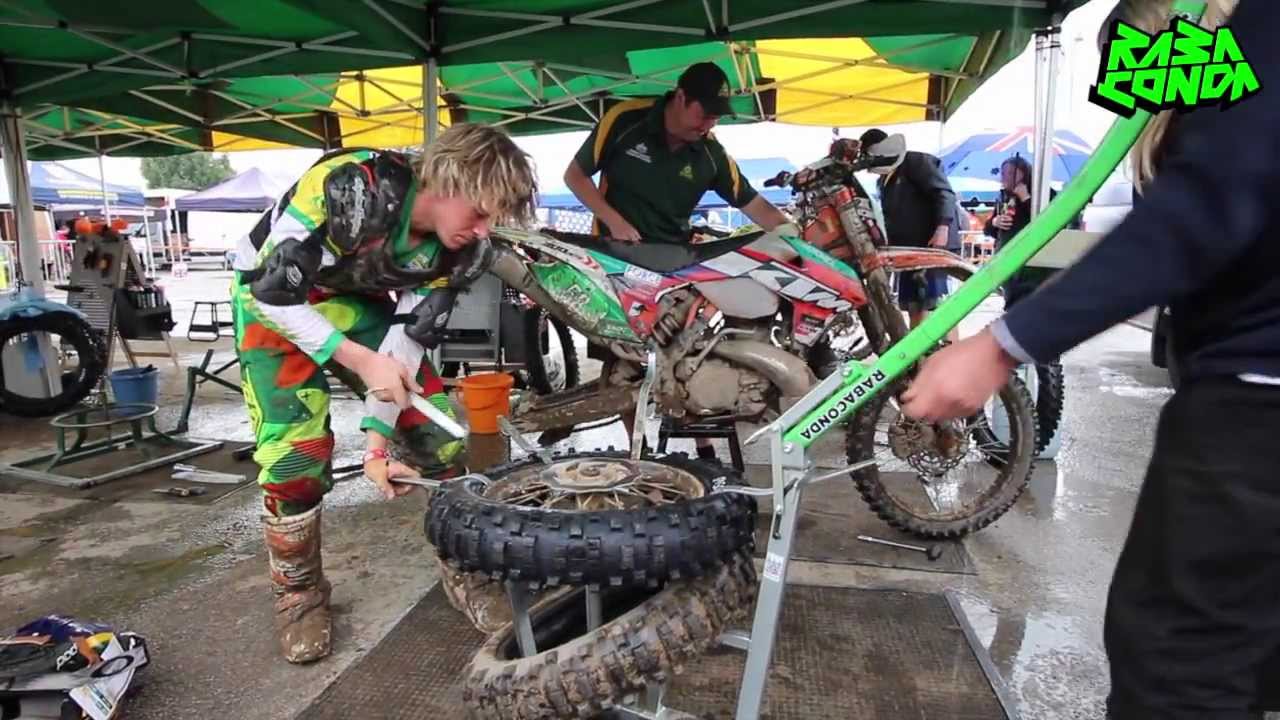 Daniel Sanders Front and Rear Tyre Change at ISDE 2015