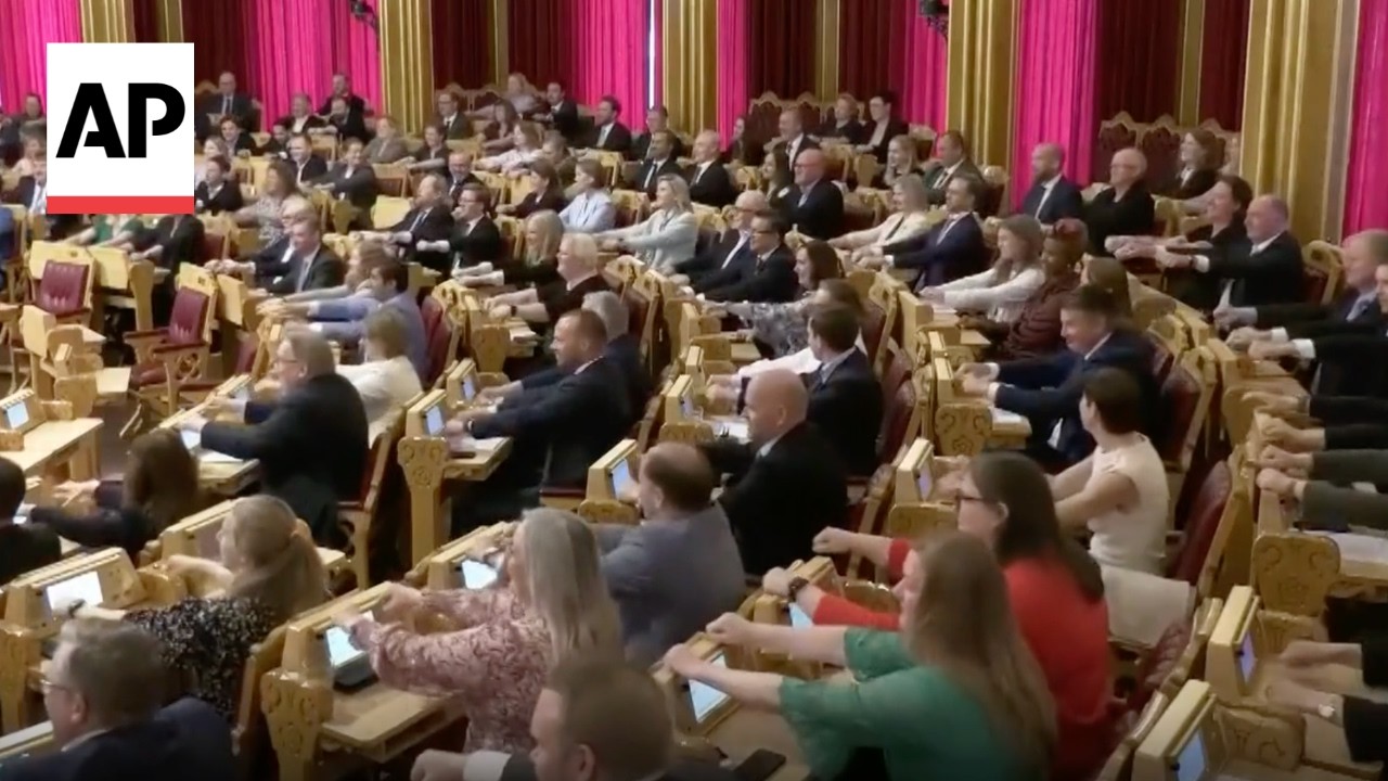 Norway's parliament performs 'Viking row' in support of World Cup team
